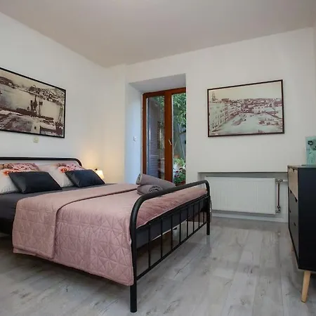 Apartment Old Town Split